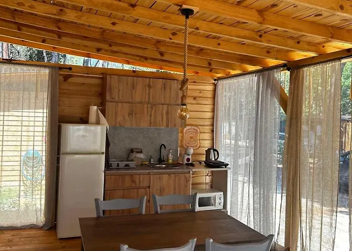 каравана рубин 营地 切尔诺莫雷茨